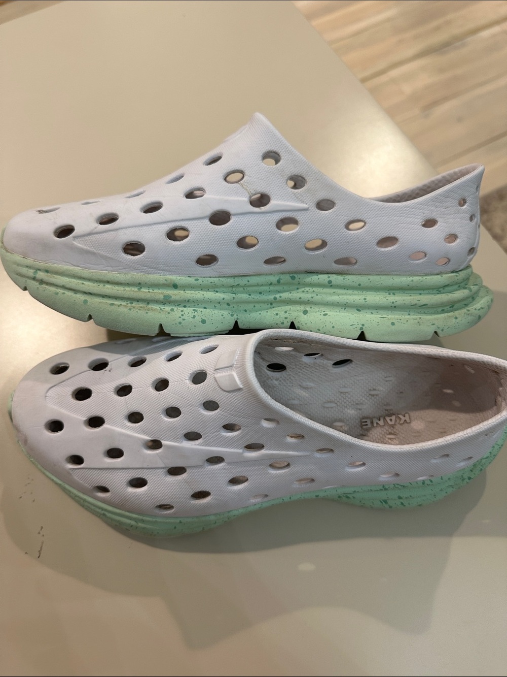 Kane Footwear White Slip-On with Mint Green Sole W8 M6